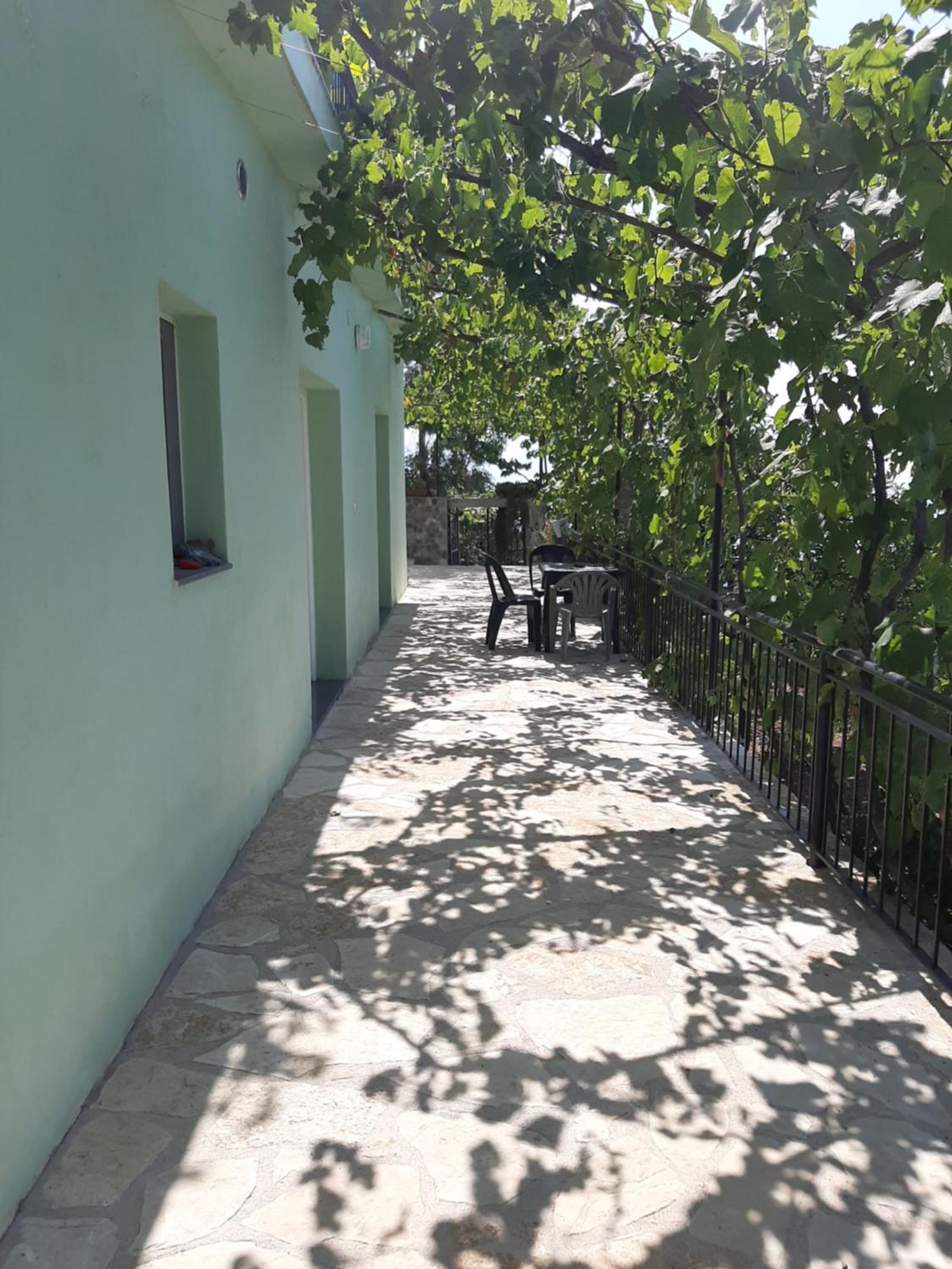 Valentina Rooms Qeparo Buitenkant foto