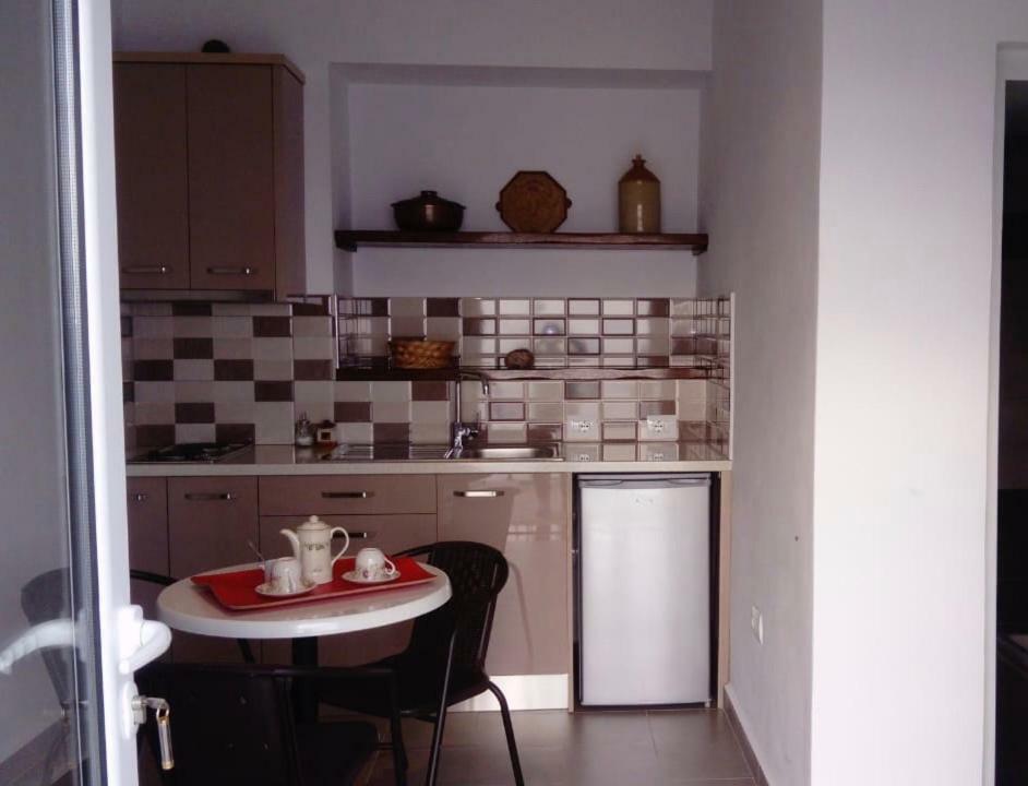 Valentina Rooms Qeparo Buitenkant foto