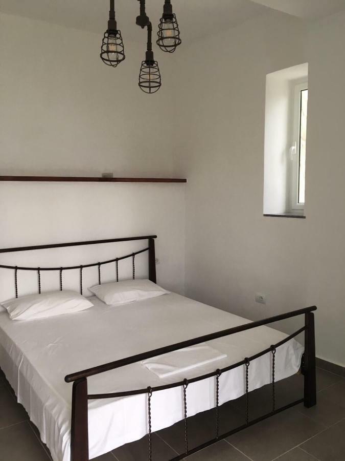 Valentina Rooms Qeparo Buitenkant foto